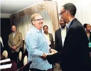  ?? PHOTO TAKEN FROM PRESIDENT KAGAME’S FLICKR ACCOUNT ?? President Paul Kagame (right) welcomes Rick Warren, faith-based leader, who is head of the eighth largest church in the USA, author of ‘A Purpose Driven Life’ and also a member of the Presidenti­al Advisory Council. Warren leads a series of health initiative­s through local churches in Rwanda.