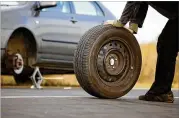  ?? FOTOLIA / TNS ?? Nearly a third of new vehicles no longer come with a spare tire as standard equipment, a percentage likely to increase as automakers seek to reduce weight in cars to improve fuel economy.