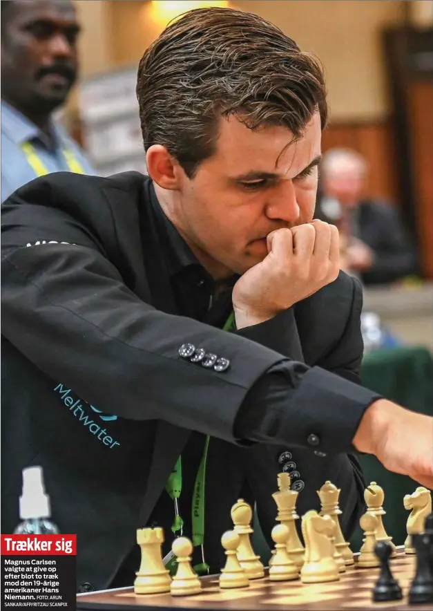 ?? FOTO: ARUN SANKAR/AFP/ RITZAU SCANPIX ?? Trækker sig
Magnus Carlsen valgte at give op efter blot to træk mod den 19- årige amerikaner Hans Niemann.