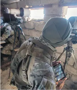  ?? RYAN REMIORZ / THE CANADIAN PRESS ?? Canadian special forces man an observatio­n bunker in northern Iraq. The mission has turned from training Peshmerga forces to monitoring potential ISIL targets.