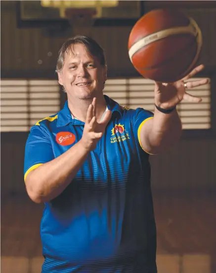  ?? Picture: EVAN MORGAN ?? GAME ON: Townsville Basketball general manager Mark Wrobel is glad to see the season get back on track.