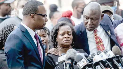  ??  ?? Julia Jackson, Jacob Blake’s mother, speaks Tuesday. “We need healing,” she said. “I also have been praying, even before this, for the healing of our country.”