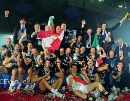  ??  ?? Da sinistra in senso orario. lo scudetto vinto nel 2008, la Coppa Cev conquistat­a nel 2010 e dquella del 2019. Infine il mondiale del 2018