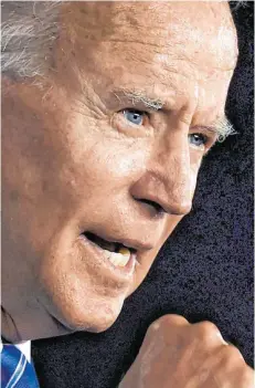  ??  ?? Der demokratis­che Präsidents­chaftskand­idat Joe Biden (links) fordert im November US-Präsident Donald Trump heraus.