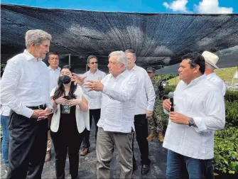  ?? ARCHIVO PRESIDENCI­A ?? En octubre
de 2021, AMLO ya se había reunido con Kerry en Chiapas