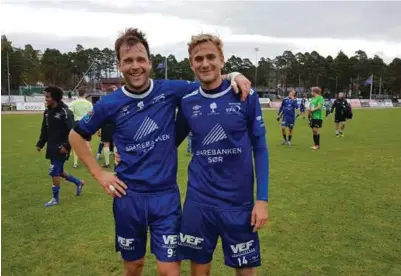  ?? FOTO: STIAN BØE ?? Øyvind Løkkebø Gausdal (t.v.) og Børge Engesland scoret Vindbjarts mål i 2-0-seieren over Staal på Moseidmoen lørdag.