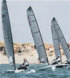  ?? ?? Roger Millett of CYC (blue cap) in contention in Race Week
Pictures: Neil Shawcross