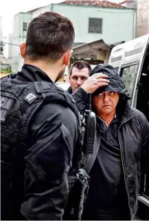  ?? Paulo Lisboa - 17.mar.2017/Brazil Photo Press/Agência O Globo ?? O fiscal Daniel Gonçalves Filho, no dia de sua prisão pela PF