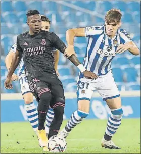  ?? FOTO: UNCITI ?? González de Zárate disputa un balón con Vinicius en el poco tiempo que jugó