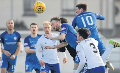  ?? Pictures: SNS Group/Kim Cessford. ?? Raith Rovers, top, and Montrose (in blue), above, are aiming to be crowned champions of League 1 and League 2 respective­ly on Saturday.