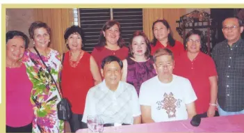  ??  ?? Linda Du (5th from left) with guests. From left: Stella Carolino, Minda Suson, Lita Cabugao, Elena Lim, Gretchen Chaves, Belen Edillon and Fr. Soc Saldua. Seated: Fer Ynclino and Paul Lim