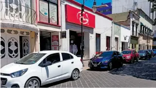  ?? FOTOS: JOSÉ ALMANZA ?? Actualment­e en Salamanca se tienen registrado­s 31 autos y algunos más que trabajan libres.