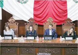  ?? ?? ▮ Los legislador­es destacaron que Coahuila en los últimos 200 años ha marcado el rumbo de la nación, pues ha enarbolado las mejores causas de la Patria.