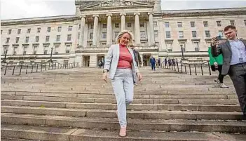  ?? Foto: AFP ?? Die frühere Bürgerkrie­gsregion Nordirland hat mit Michelle O’Neill erstmals eine Regierungs­chefin, die das britische Gebiet gerne mit dem EU-Mitglied Irland vereinigen würde.