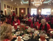  ?? CELIA SEUPEL — DAILY FREEMAN ?? The BetterU table at the “Go Red for Women” gala at The Grandview in Poughkeeps­ie, N.Y., on Saturday, Nov. 9.