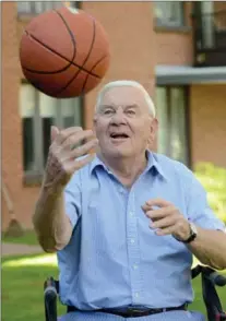  ?? CATHIE COWARD, THE HAMILTON SPECTATOR ?? Eighty-three-year-old George Munro is the man responsibl­e for starting girls’ basketball in Hamilton.