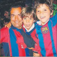  ?? FOTO: P.MORATA ?? Puig cumplió el sueño de todo barcelonis­ta ante el Tottenham. A la izquierda, en su debut. A la derecha, junto a su padre Carlos y su hermano Ton en la final de París 2006