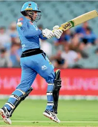  ?? GETTY IMAGES ?? Alex Carey scored a stroke-laden century for the Adelaide Strikers in the Big Bash on Thursday night at the Adelaide Oval.