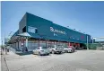 ?? ?? The property for sale at 207 and 301 Market Street North, Hastings features the Bunnings Hastings retail building on a 9080-sqm site with a commercial service zoning.