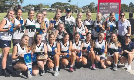  ??  ?? Somerset’s senior girls team celebrate their grand final win.