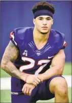  ?? Catherine Avalone / Hearst Connecticu­t Media ?? UConn linebacker Eli Thomas, who has suffered three torn ACLs in his knees, is healthy again and looking to make an impact with the Huskies.
