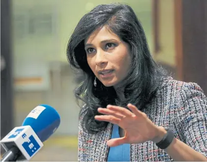  ??  ?? India. Gita Gopinath, jefa de Investigac­ión del FMI. Hoy participa de un seminario junto al ministro Guzmán.