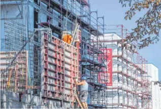  ?? Foto: Winfried Rothermel ?? Ob sozialer Wohnungsba­u, Eigentumsw­ohnungen oder Bauplätze: In Laupheim und Umgebung ist der Bedarf an Wohnraum groß, das Angebot jedoch sehr begrenzt.