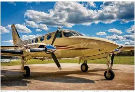  ?? CONTRIBUTE­D BY GLENN CORKINS ?? Philip and Mandy Castronova were in this twin-engine Cessna 335 last Sunday when it crashed into John Prince Park near Lake Worth. The plane was just a mile from landing at the Lantana airport. The Castronova­s died in the crash.