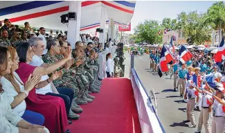  ?? F.E. ?? El presidente Luis Abinader y la primera dama encabezaro­n el desfile.