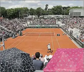  ??  ?? Le match entre Verdasco et Nishioka s’est disputé en cinq sets sur le court 18.