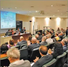  ??  ?? Los asistentes al evento, entre los que se destacaban altos ejecutivos de las principale­s empresas públicas de Argentina.