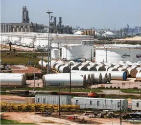  ?? Mark Mulligan / Houston Chronicle file ?? The Port of Corpus Christi is an export point for Permian oil. An oil executive said recently that some wells may be closed off because of a lack of pipelines.