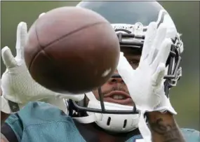  ?? THE ASSOCIATED PRESS ?? Running back Donnel Pumphrey has one last shot to make the Eagles roster in Thursday’s preseason finale .