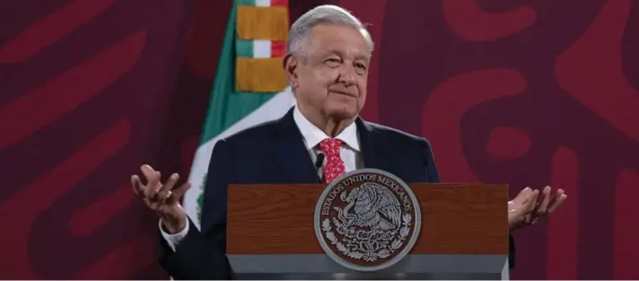  ?? ?? ► El Presidente de México, Andrés Manuel López Obrador, durante una conferenci­a en el Palacio Nacional, en Ciudad de México.