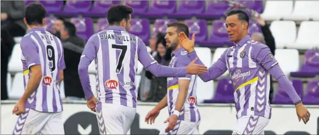  ??  ?? EN BUSCA DE LOS 65. La puntuación media para terminar la liga en playoff es de 65 puntos por lo que los jugadores del Valladolid precisan hacer 34 en la segunda vuelta.