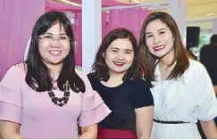  ??  ?? Watsons category managers Michelle Jalbuena and Leslie Lao with assistant category manager Liselle Gayo.