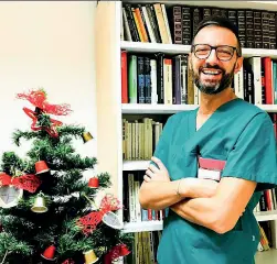  ??  ?? Infermiere Marco Dalla
Valle, infermiere all’ospedale di
Borgo Trento a Verona, ci ha scritto questa riflession­e