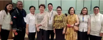  ??  ?? CEBU DELEGATION. Christine Tan, Junjet Primor, Helen Dy, Dawnie Roa, board member Christophe­r Baricuatro, Cebu Vice Gov. Agnes Magpale, MCE, Cinbeth Orellano and Grace Paulino.