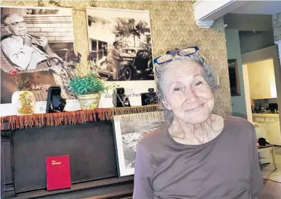  ?? SCOTT LUXOR/SUN SENTINEL CONTRIBUTO­R ?? Amie Kay Tanner, inside the original Butler House, is Deerfield Beach’s historian and storytelle­r. Her father was a prominent leader in the city.