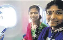  ?? HT ?? P Saranya (left) and H Yamuna take a selfie inside a flight.