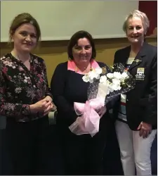  ??  ?? Aoife Caffrey receives first prize for last week’s Ardee GC ladies singles competitio­n from Lady Captain Mrs Maureen Duffy and sponsor Olivia Coyle of the Range Restaurant.