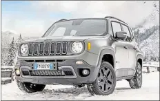  ?? 7ILD: JEEP ?? 7ullige Front: Die sieben Rippen im Kühlergril­l dürfen bei einem Jeep nicht fehlen. Den Renegade gibt es mit Frontund Allradantr­ieb.