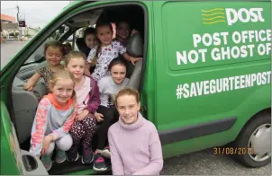  ?? Pic: ?? Gurteen Post Office young campaigner­s. Fiona Tansey.