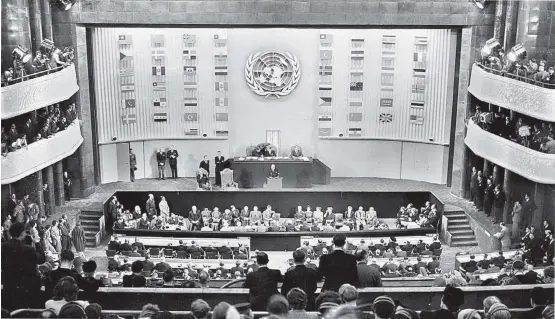  ??  ?? Heute vor 70 Jahren wurde im Palais de Chaillot in Paris die Allgemeine Erklärung der Menschenre­chte verabschie­det.