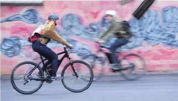  ?? KEY/AMAZON ?? Mit einer Speedbox kann die Geschwindi­gkeitsbegr­enzung von E-Bikes ausgetrick­st werden.