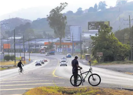  ?? RAFAEL PAcHEco ?? Además de las intersecci­ones de tres y cuatro pisos en los cruces de Taras y la Lima, las obras incluyen mejoras en la radial de 2,8 kilómetros que une ambos puntos.