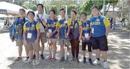  ?? SUNSTAR FOTO / RICHIEL S. CHAVEZ ?? LABOR OF LOVE. Cebu City’s archery team, led by volunteer coach Michael Solier, won 13 medals in the Batang Pinoy.