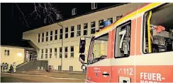  ?? FOTO: SCHÜLLER ?? Die Feuerwehr wurde am Montagaben­d zu einem Brand im Keller der TheodorHeu­ss-Schule gerufen.
