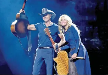  ??  ?? McGraw and Hill perform onstage during the ‘Soul2Soul’ World Tour last month in Los Angeles, California. — AFP file photo
