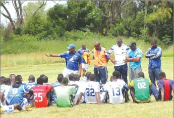  ??  ?? NEW BROOM . . . Dynamos’ newly- appointed assistant coach Biggie Zuze addresses players before their training session in Harare yesterday. — (Picture by Paul Mundandi)